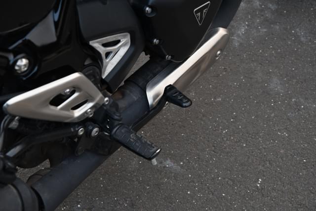 Exhaust Pipes Image - 28503