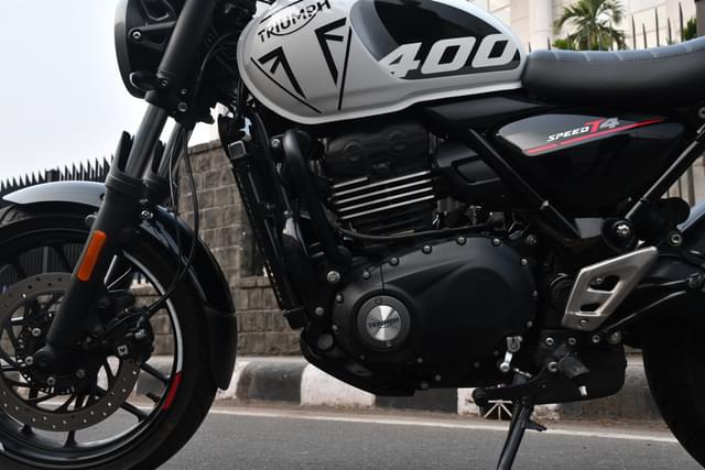 Front Right Three Quarter Image - 28536