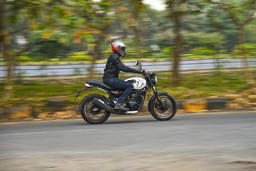 Triumph Speed T4 Front Left Three Quarter