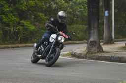 Triumph Speed T4 Front Right Three Quarter