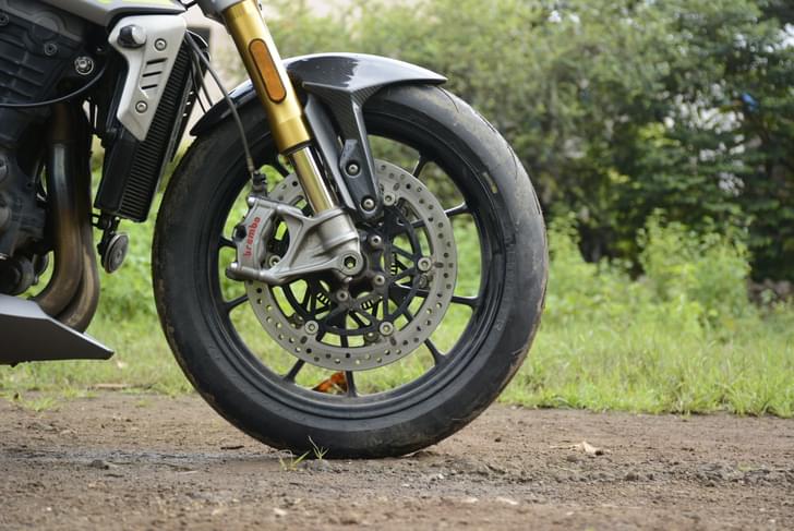 Triumph Speed Triple 1200 Rs Color Black