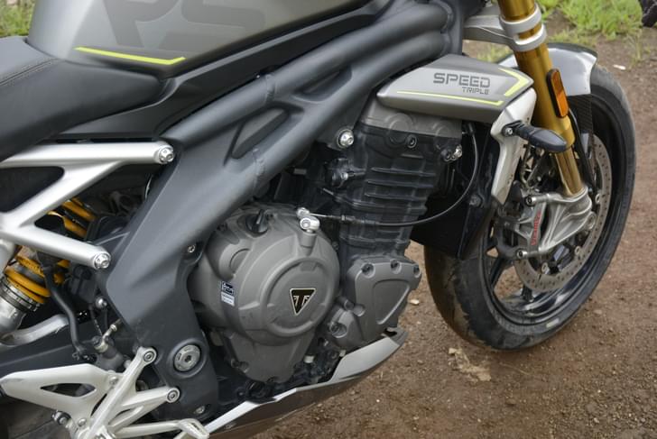 Triumph Speed Triple 1200 Rs Right Side View