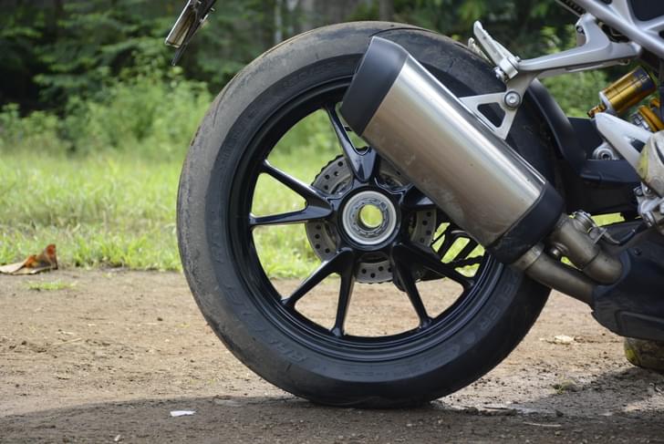 Triumph Speed Triple 1200 Rs Color Black