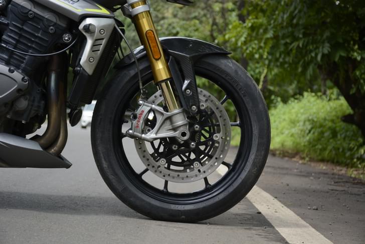 Triumph Speed Triple 1200 Rs Color Black