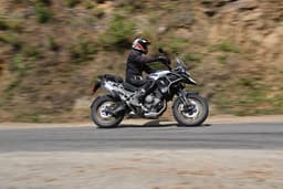 Triumph Tiger 1200 Front Right Three Quarter