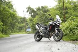 Triumph Tiger 900 Front Right Three Quarter