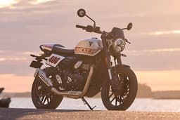 Triumph Tracker 400 Front Left Three Quarter