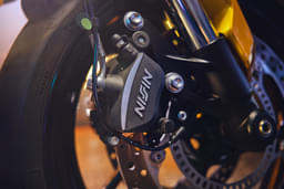 Triumph Trident 660 Color Black, Yellow