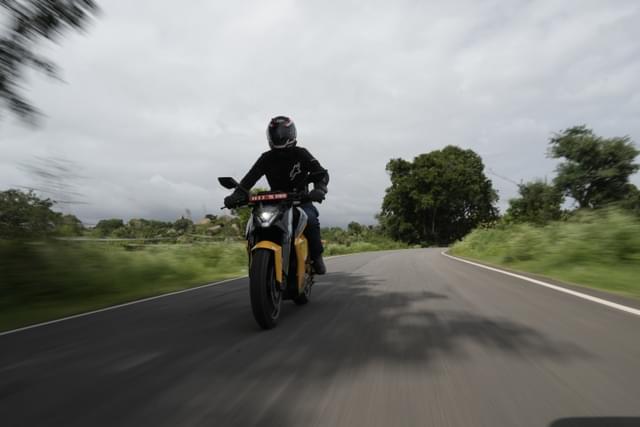 Color Yellow Image - 26715