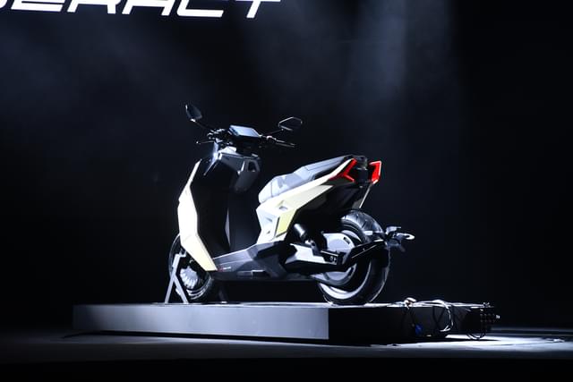 Rear View Image - 26781