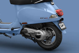 Vespa Zx 125 Rear View