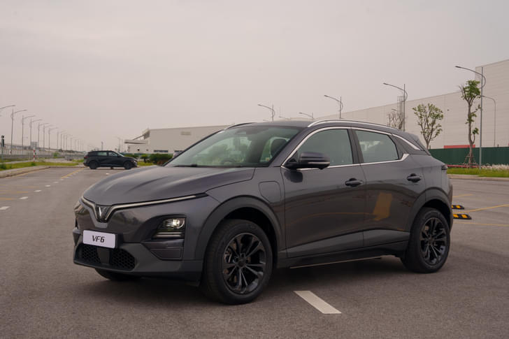 Front Right Three Quarter