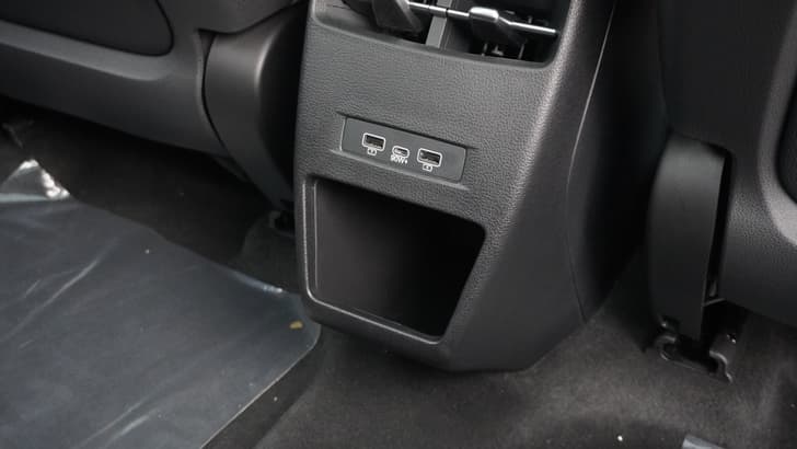 Vinfast Vf7 Charging Ports