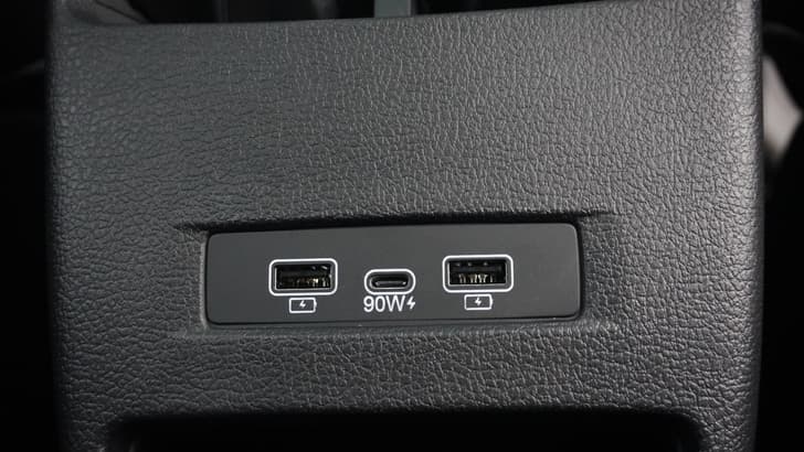 Vinfast Vf7 Charging Ports