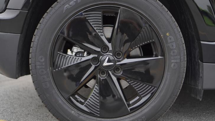 Alloy Wheels True