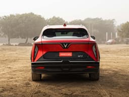 Vinfast Vf7 Rear View Vinfast Vf7 Rear View