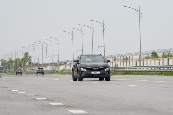 Front Right Three Quarter