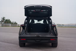 Vinfast Vf7 Rear View Vinfast Vf7 Rear View