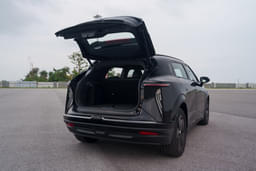 Vinfast Vf7 Rear View