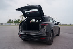 Vinfast Vf7 Rear View Vinfast Vf7 Rear View