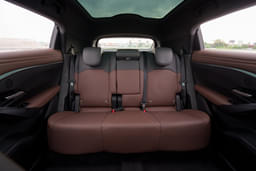 Vinfast Vf7 Second Row Seats