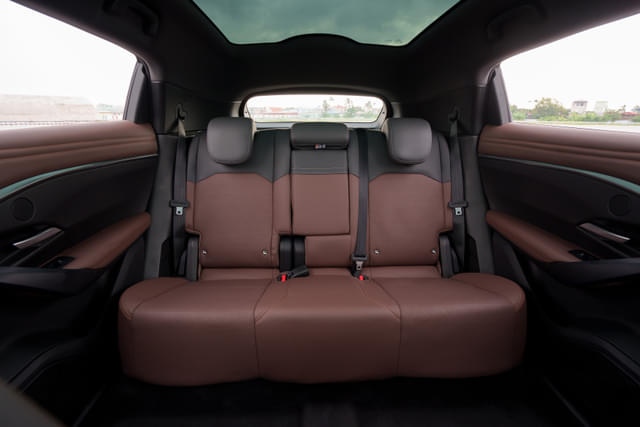 Second Row Seats Image - 17909