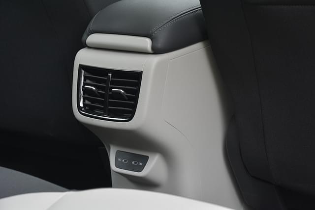 Ac Vents Rear Image - 13965