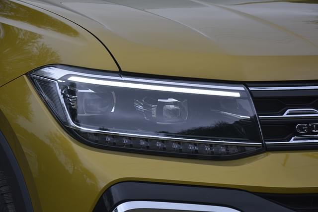 Headlight Image - 14148