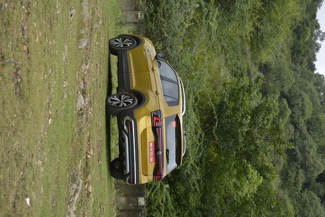 Rear View Image - 14235