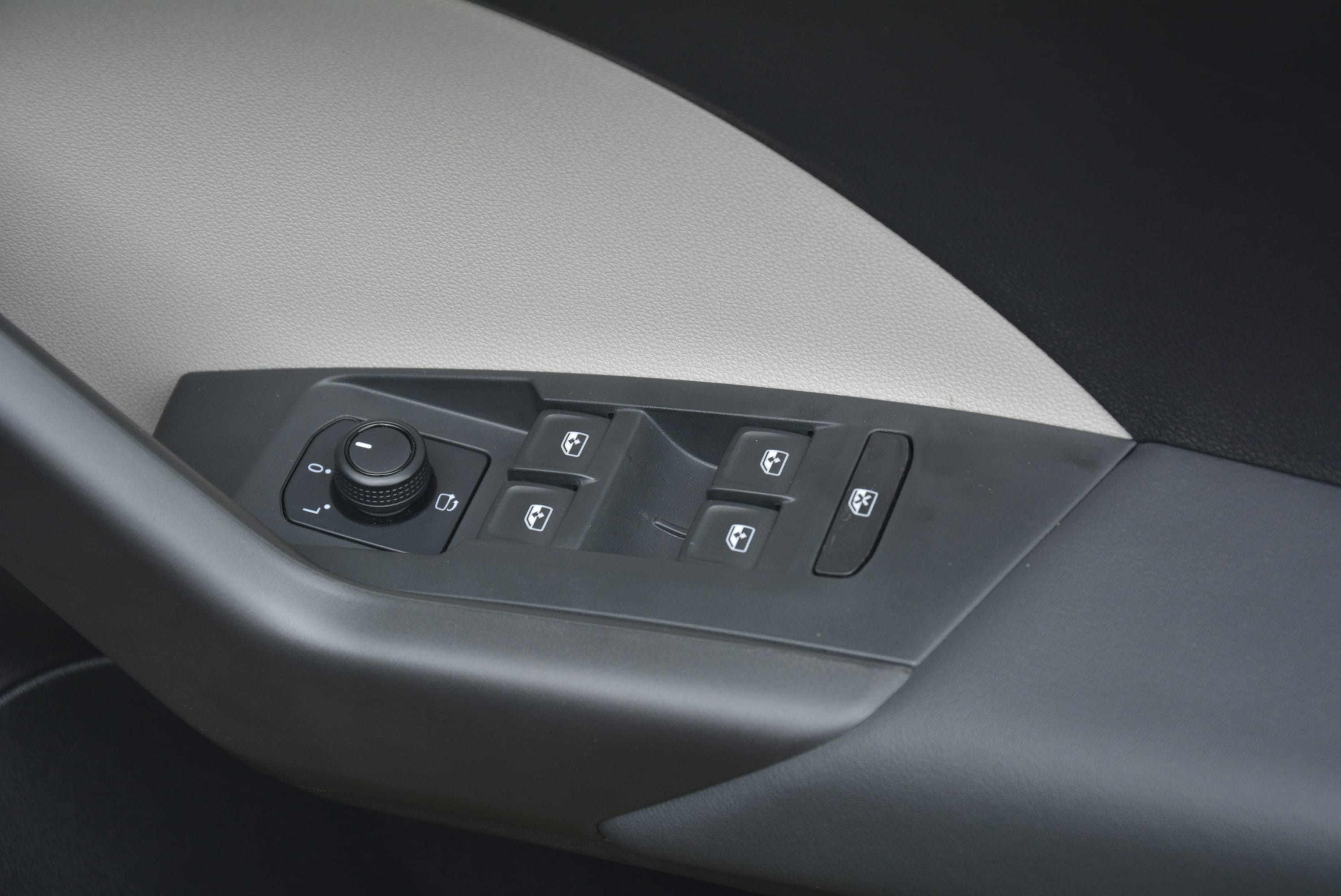 Volkswagen Taigun Adjustable Orvm Image – Taigun Photos in India ...