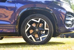 Volkswagen Tayron Color Purple, Black