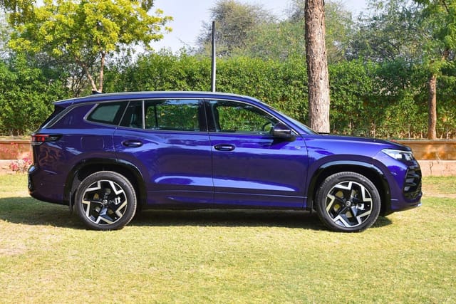 Front Right Three Quarter