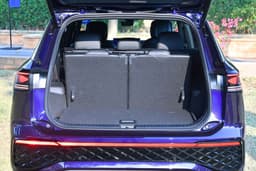 Volkswagen Tayron Rear View Volkswagen Tayron Rear View