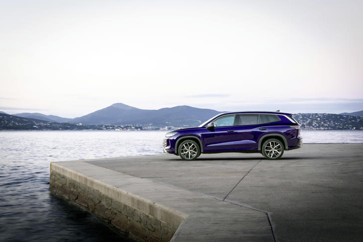 Front Right Three Quarter