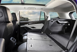 Volkswagen Tayron Rear View Volkswagen Tayron Rear View