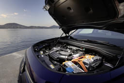 Volkswagen Tayron Open Bonnet Engine Shot