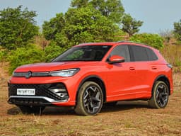 Volkswagen Tiguan Front Left Three Quarter