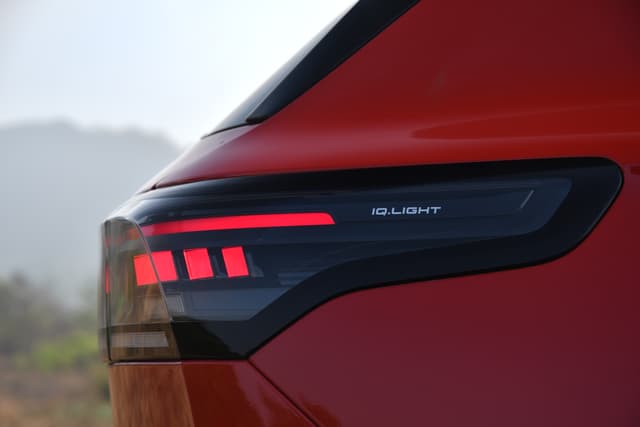 Rear View Image - 12896