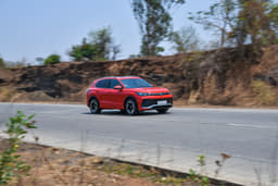 Volkswagen Tiguan Front Right Three Quarter