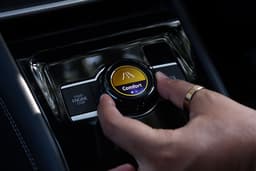 Volkswagen Tiguan Console Storage