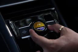 Volkswagen Tiguan Console Storage