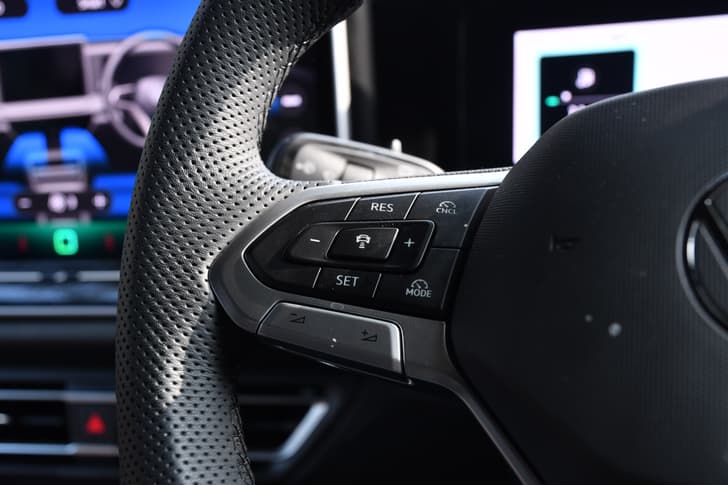 Volkswagen Tiguan Steering Wheel