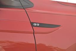 Volkswagen Virtus Color Red