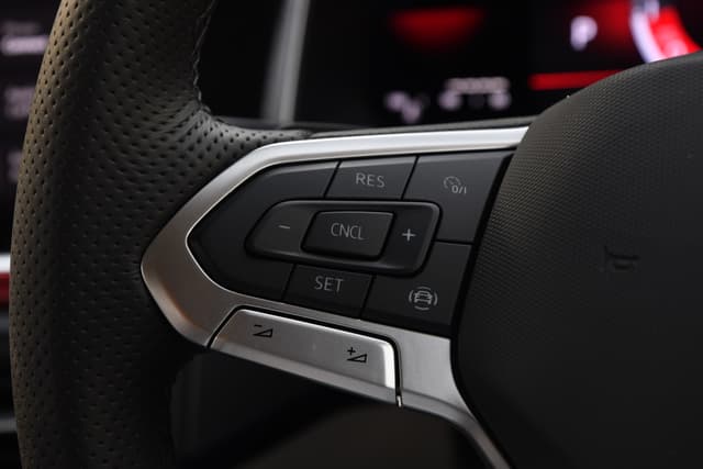 Steering Wheel Image - 4893