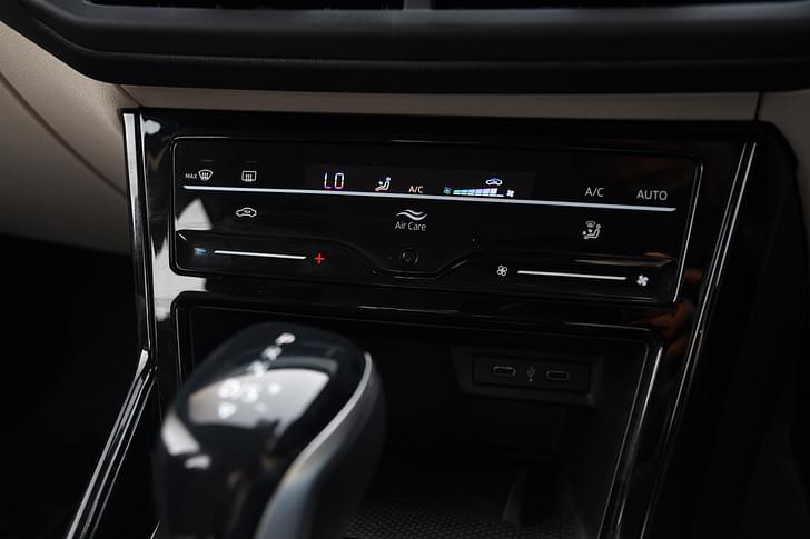 Ac Vents Front