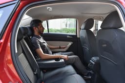 Volkswagen Virtus Second Row Seats