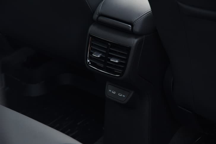 2Nd Row Ac Vent