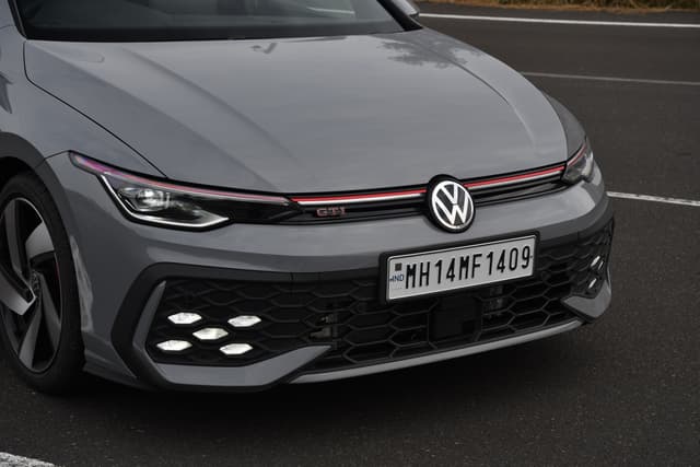 Front View Image - 3017