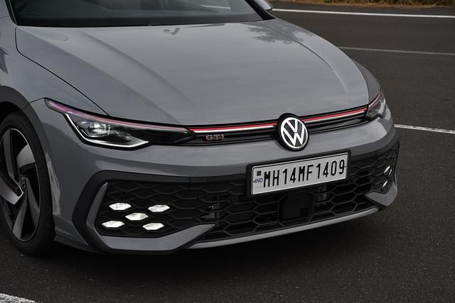 Front View Image - 3017
