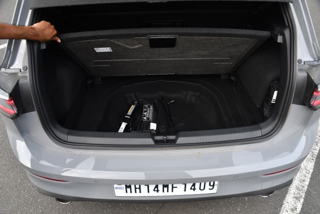 Rear View Image - 3021